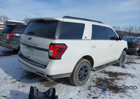 2022 Ford Expedition Timberline из США, поврежденный, VIN 1FMJU1RT6NEA16303